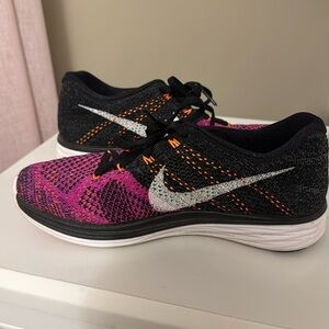 Nike flyknit sneakers